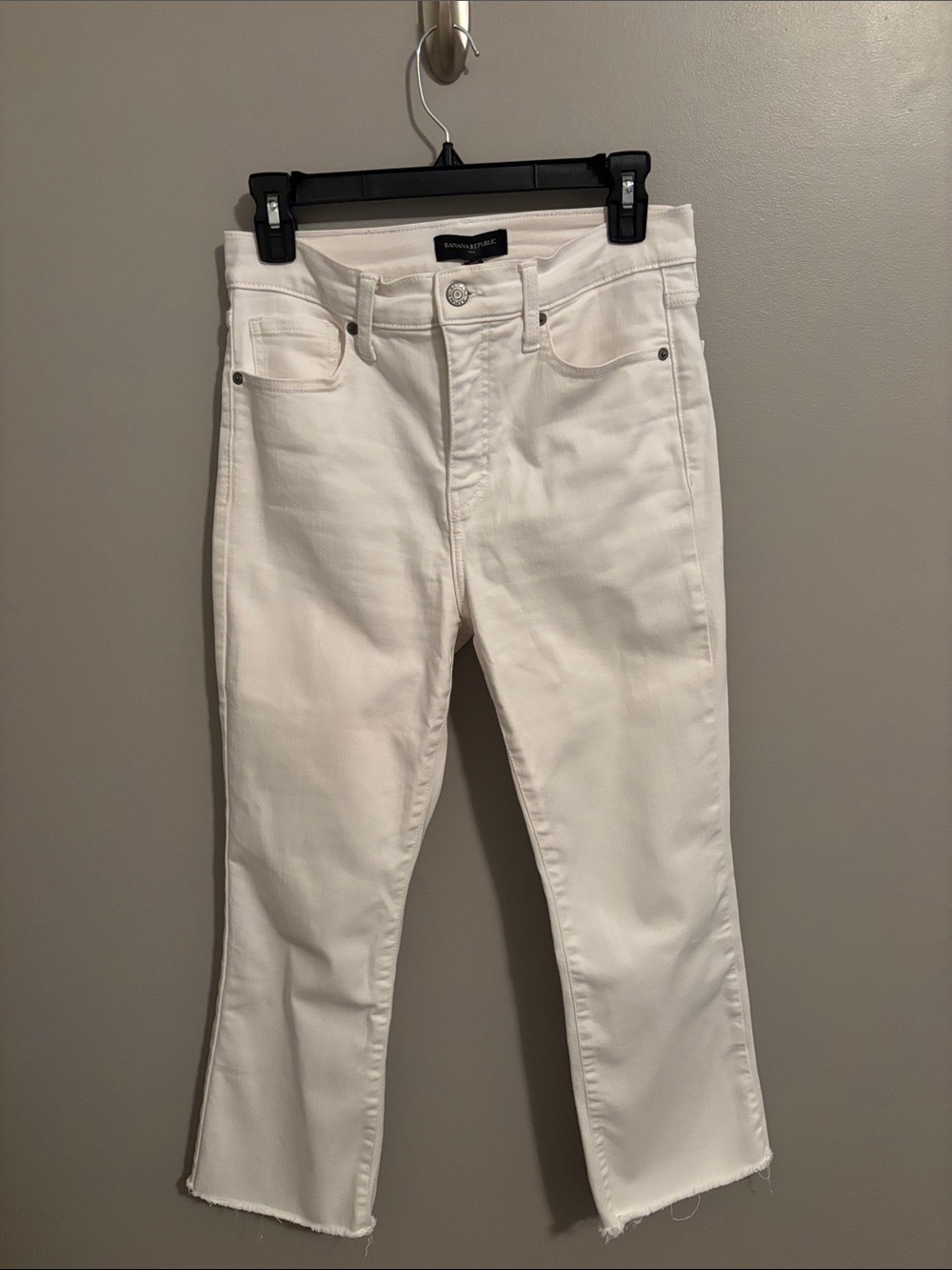 Banana Republic White Ankle Crop Jeans